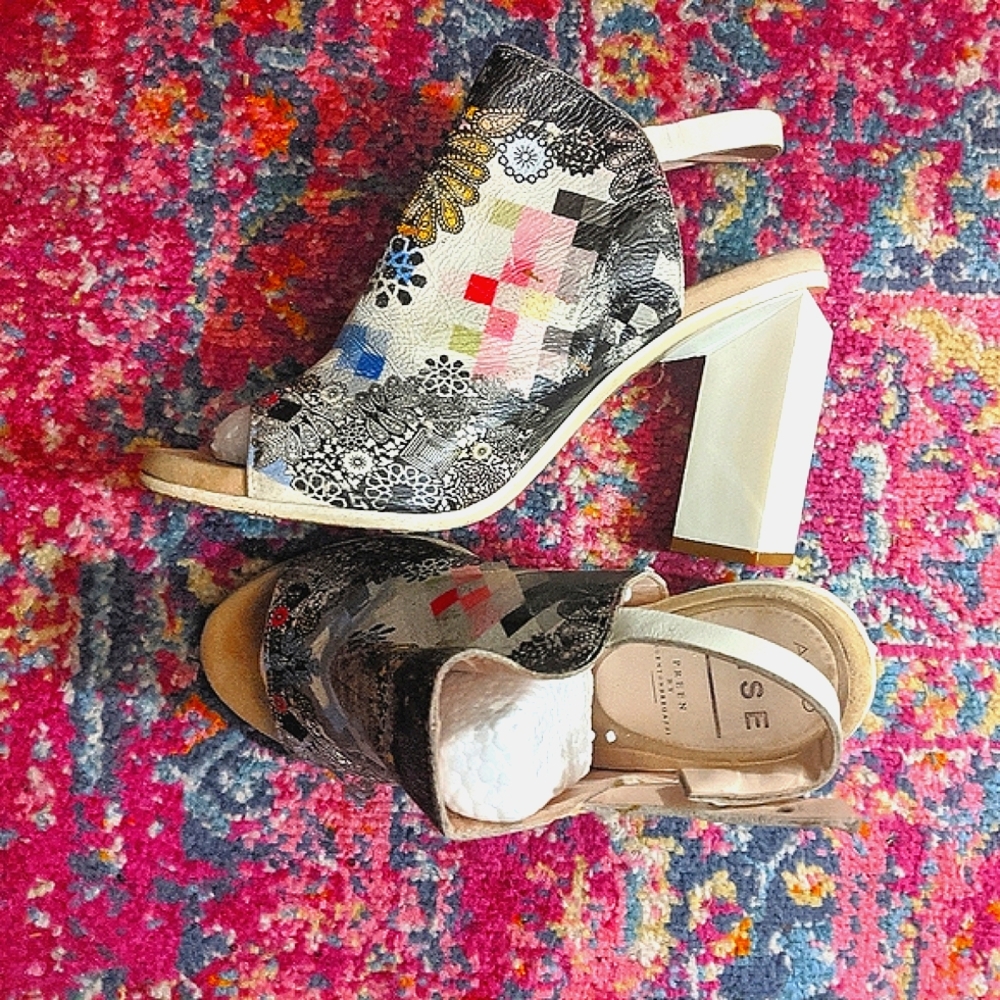 Aldo Rise  Geometric Printed  sandals - Picture 2 of 16